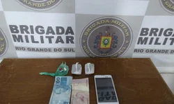 PRF recupera lancha furtada na BR-290