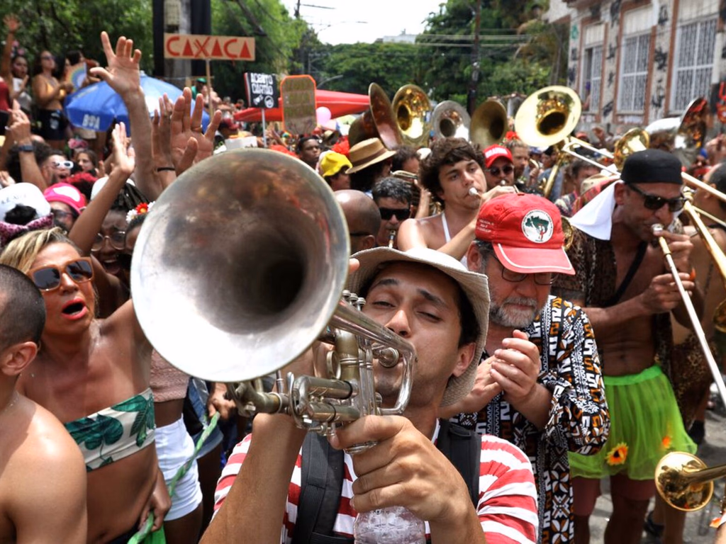 Urologista alerta para importância do uso de preservativo no carnaval