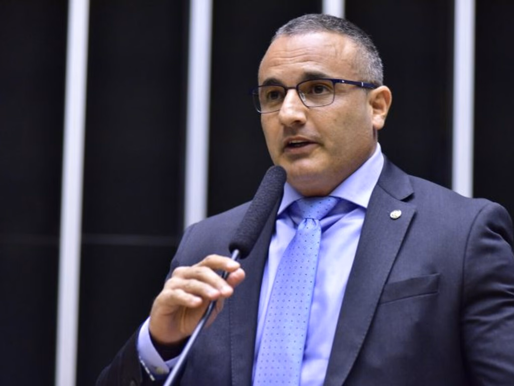 Aprovada proposta que transfere os encargos da tornozeleira eletrônica para o preso