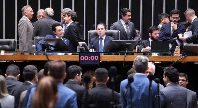 Câmara aprova PL antifacção e endurece penas contra o crime organizado