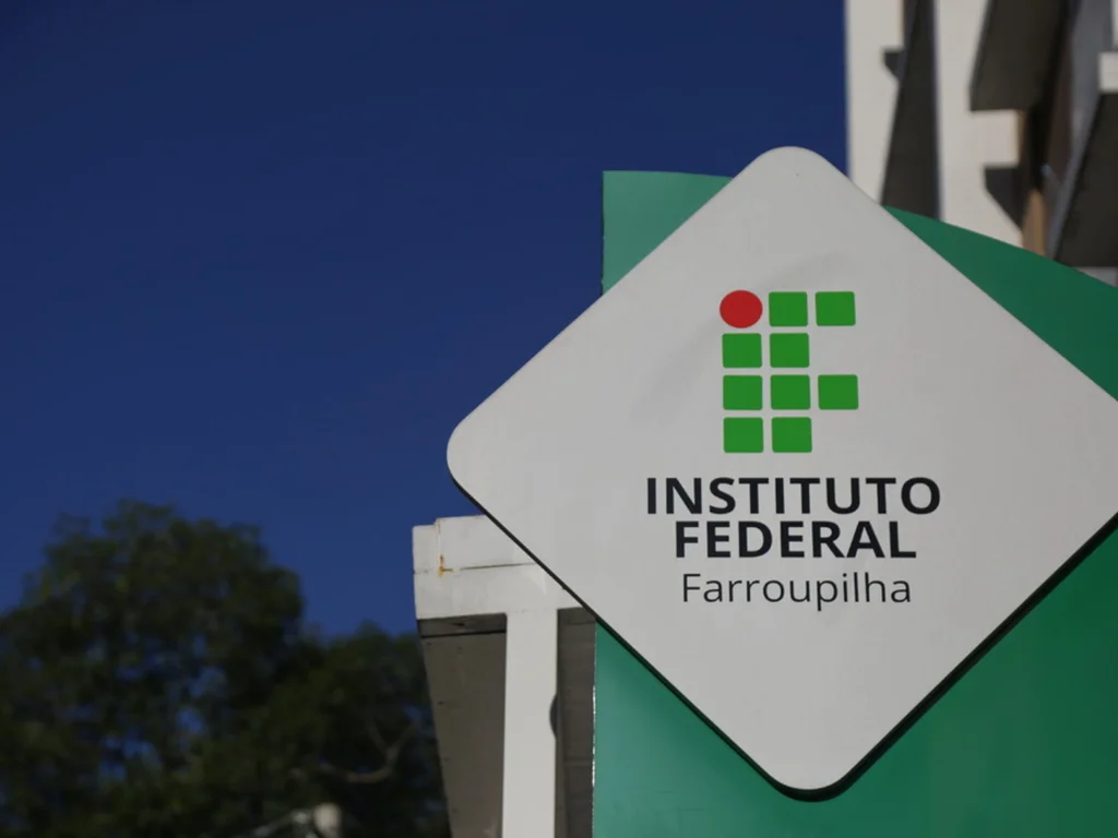 IFFar abre vagas para professores de cursos online massivos