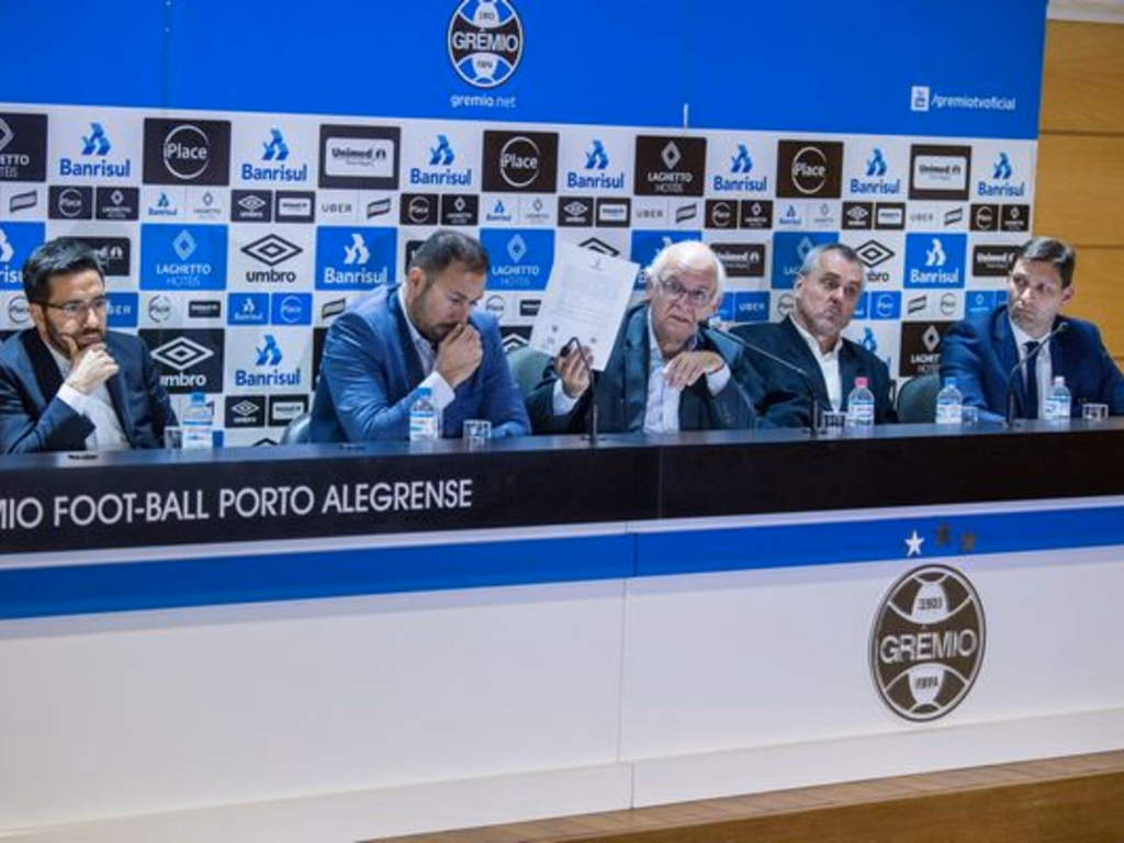 Diretoria gremista concede coletiva após ajuizar reclamação na Conmebol