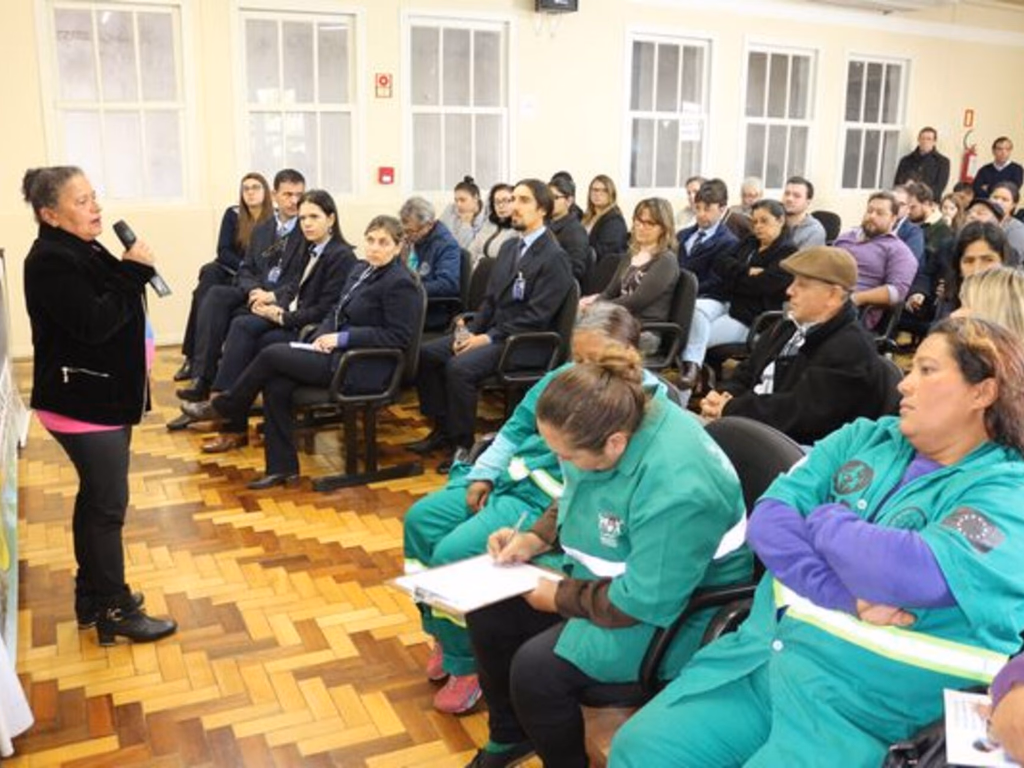 Aclan participa da semana de aniversário da Escola Legislativa