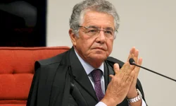 Bolsonaro diz que deve vetar fundo eleitoral de R$ 5,7 bilhões