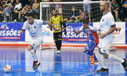 AEU vence clássico contra a SER e garante vaga na semifinal