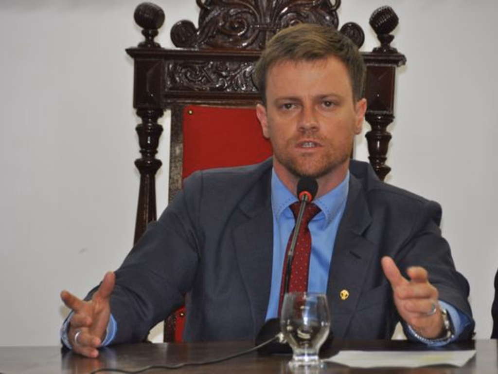 TCE deve julgar contas de gestão de Ronnie amanhã