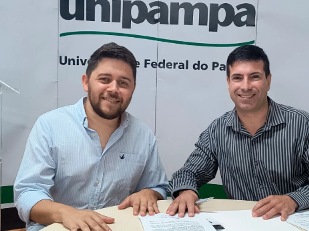 Egresso da Unipampa toma posse como docente