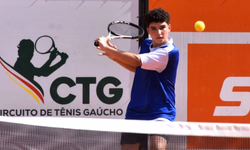 Azulão conquista título no 8° Torneio da Amizade Master Quarentão