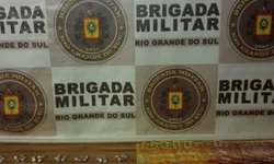 Mulher é presa com mais de 100 papelotes de cocaína