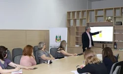 Diretores de 64 escolas estaduais tomam posse hoje no Teatro Municipal