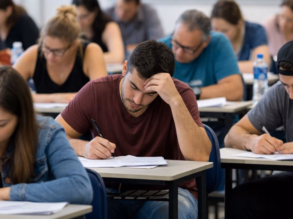 Candidatos apontam irregularidades em concurso
