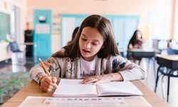 Governo desobriga frequência mínima escolar no estado