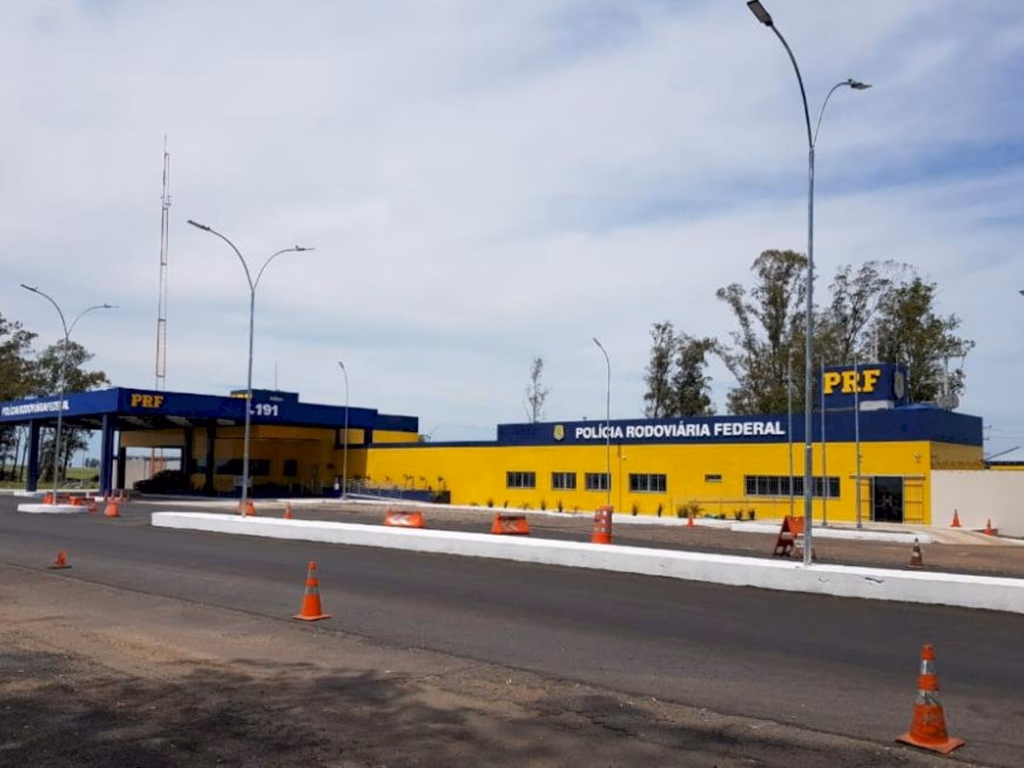 PRF inicia fiscalização em rodovias para o feriado