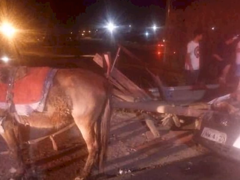 Seis pessoas ficam feridas em acidente na BR-290