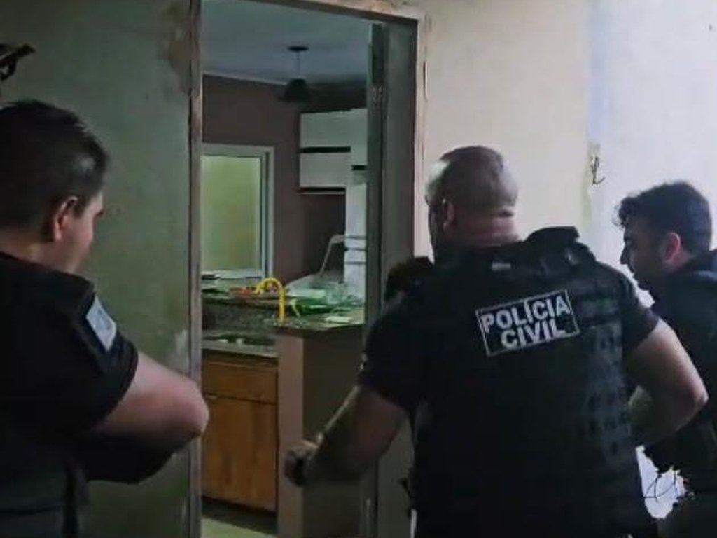 Polícia Civil prende dez pessoas por tráfico de drogas