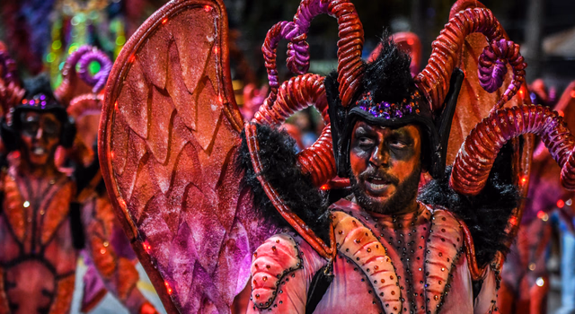 Escolas intensificam ensaios na reta final para o Carnaval 