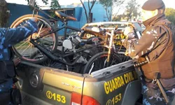 Adolescentes são detidos tripulando ciclomotores no centro