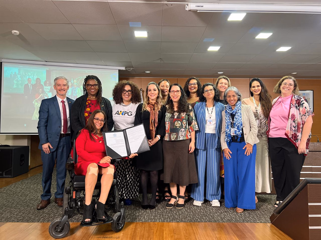 Programa Aurora amplia apoio a pesquisadoras durante a maternidade