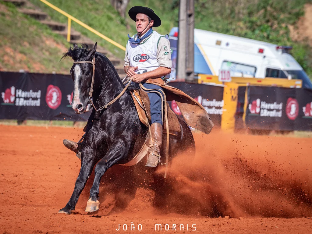 Classificatória no Paraná leva mais 16 nomes à final do Freio de Ouro