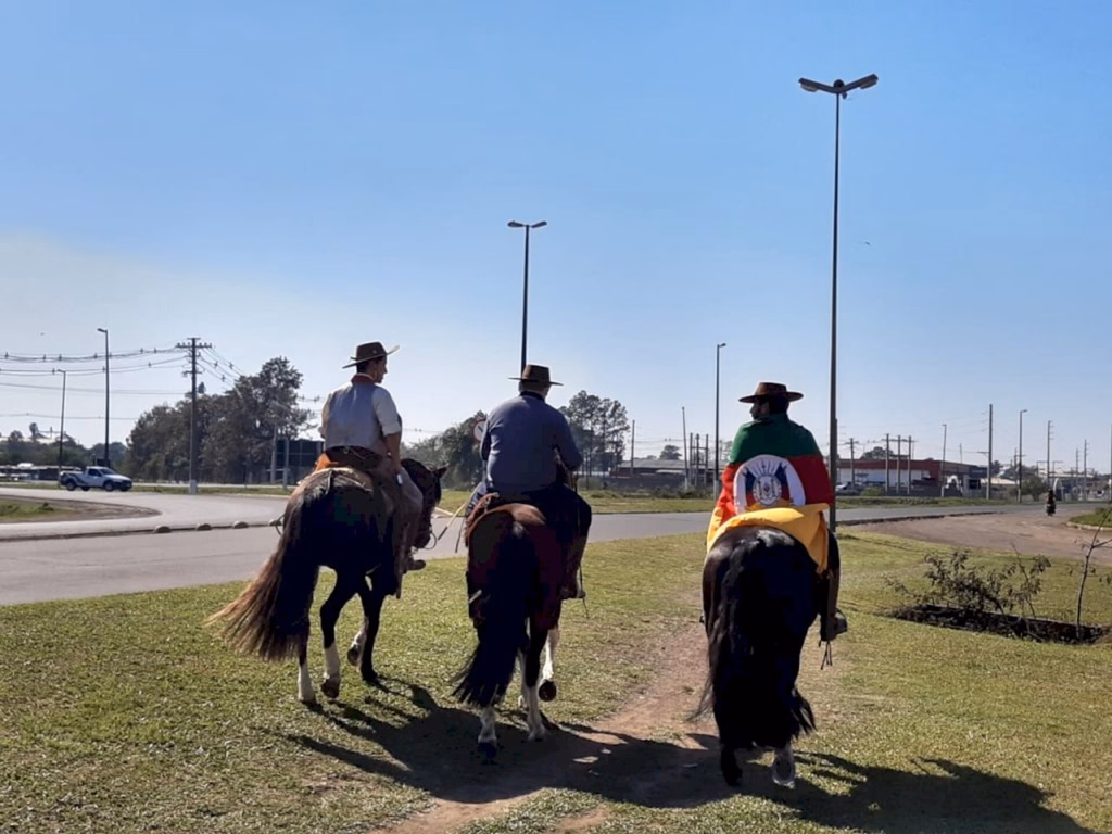 Uruguaianenses celebram o 20 de setembro