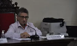 Deputados não votam PEC que controla contas do TCE