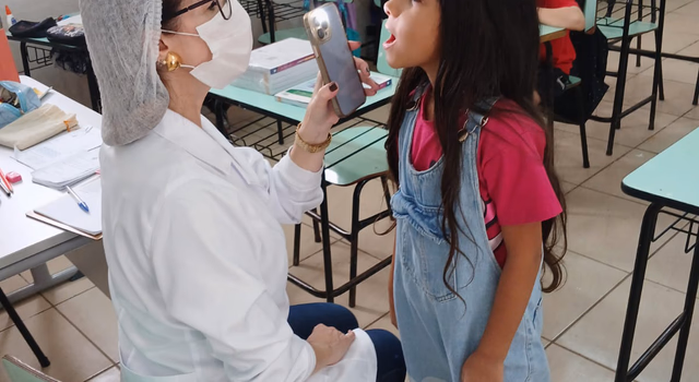 Sorriso no Pampa leva dentistas até escolas da rede pública