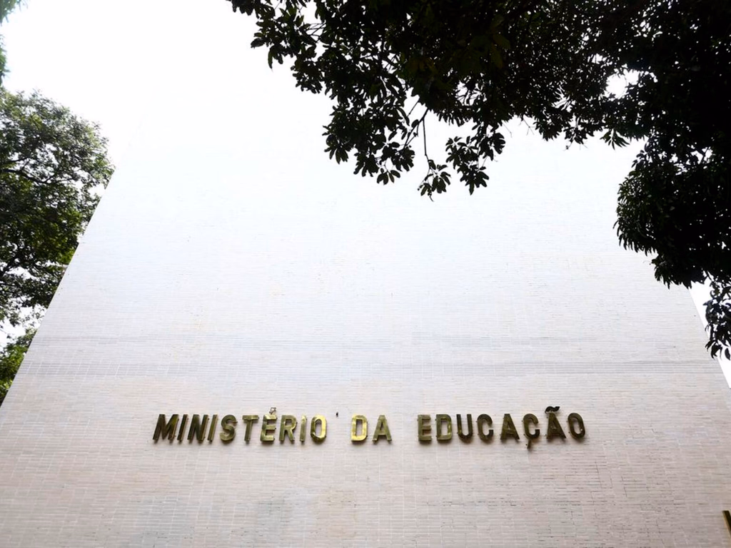 MEC já repassou mais de R$ 1 bilhão para educação em 2023