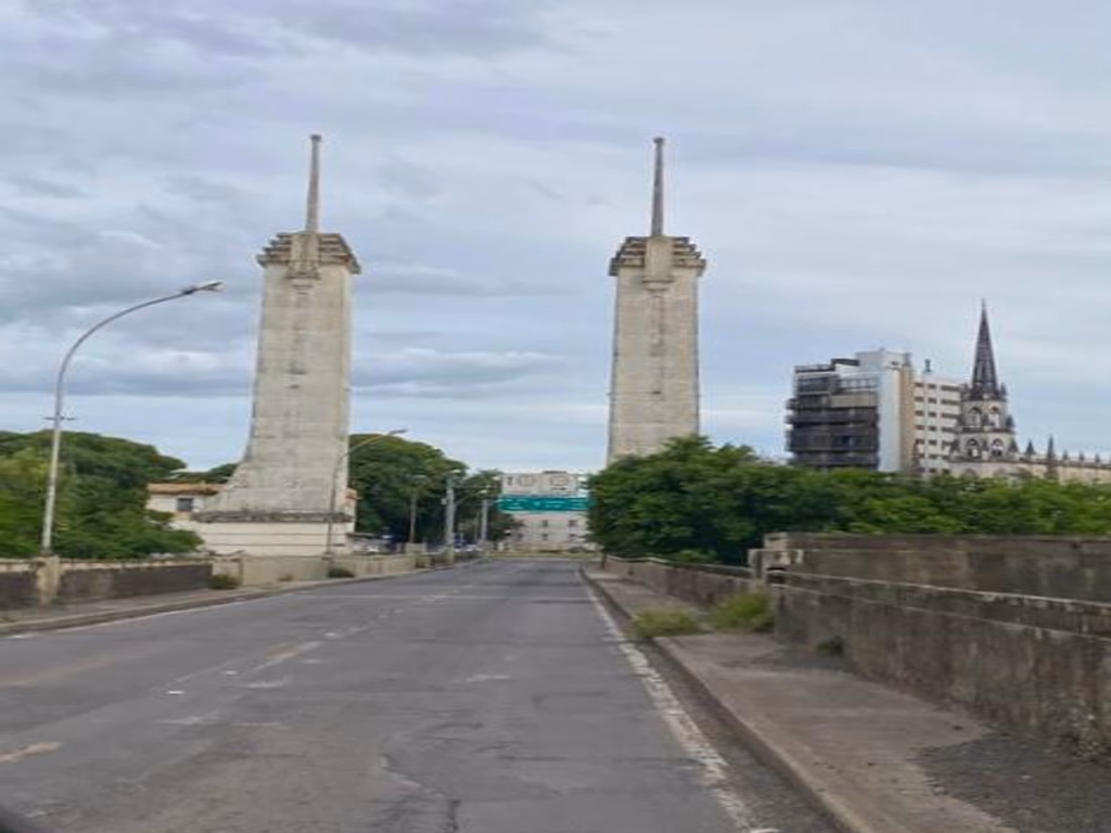 Câmara realiza primeira sessão ordinária na Ponte Internacional