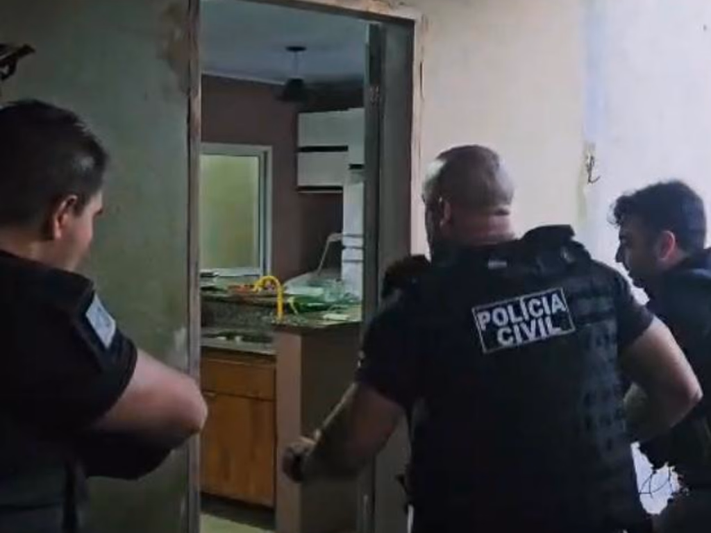 Polícia Civil prende dez pessoas por tráfico de drogas