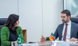 Proposta do Hospital Federal  é entregue ao ministro Pimenta