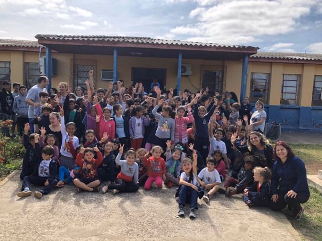 EMEB Alceu Wamosy tem praça infantil revitalizada