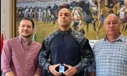 PRF prende homem com 30 mil maços de cigarros