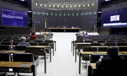 Comissões da Câmara analisam pedidos de aberturas de crédito