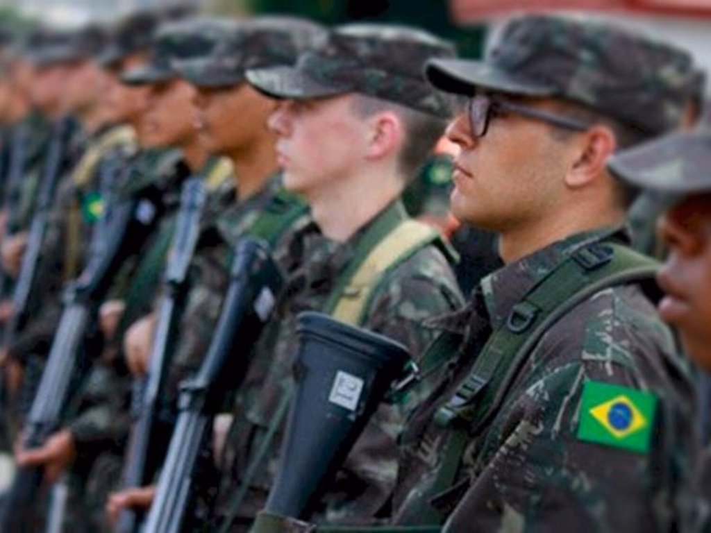 Determinada reintegração de soldado desligado após surto psicótico