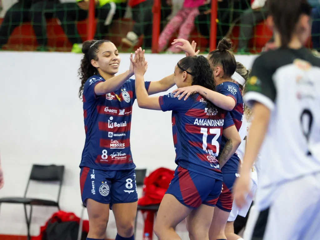 Celemaster goleia Palestra por 11 a 0 e embala na Liga Gaúcha