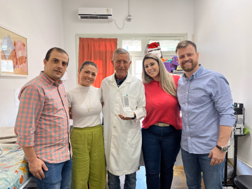 Município adquire aparelho para teste de Icterícia