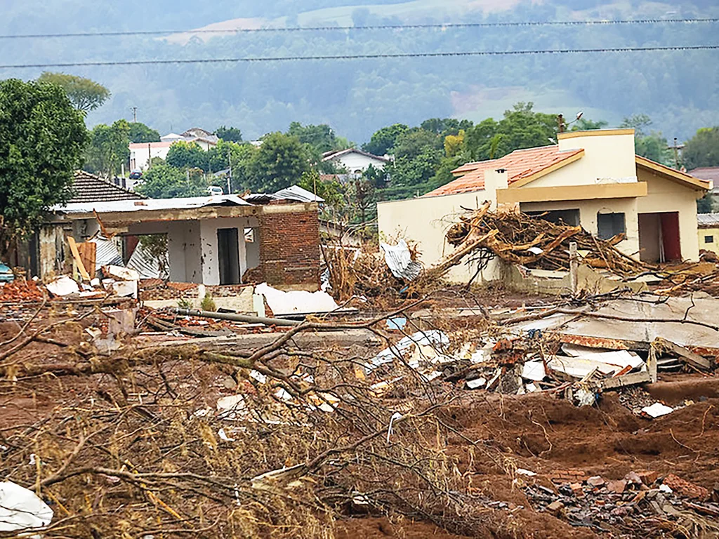 Saiba o que fazer quando retornar para casa após a enchente