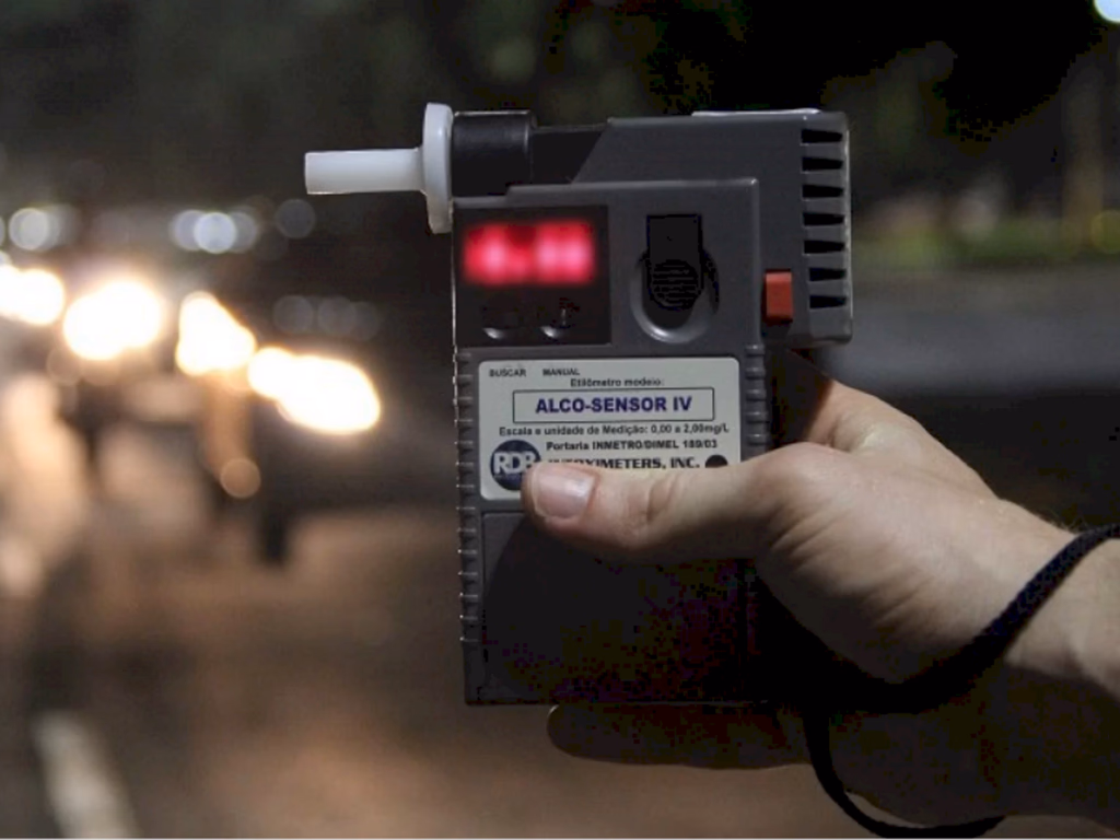 Homem é preso por embriaguez