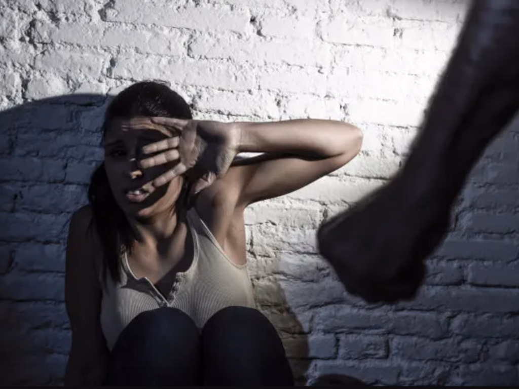 STF proíbe tese de legítima defesa da honra em casos de feminicídio.