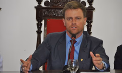 CCJ aprova recomposição de remuneração de quatro categorias