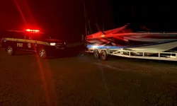 PRF recupera lancha furtada na BR-290