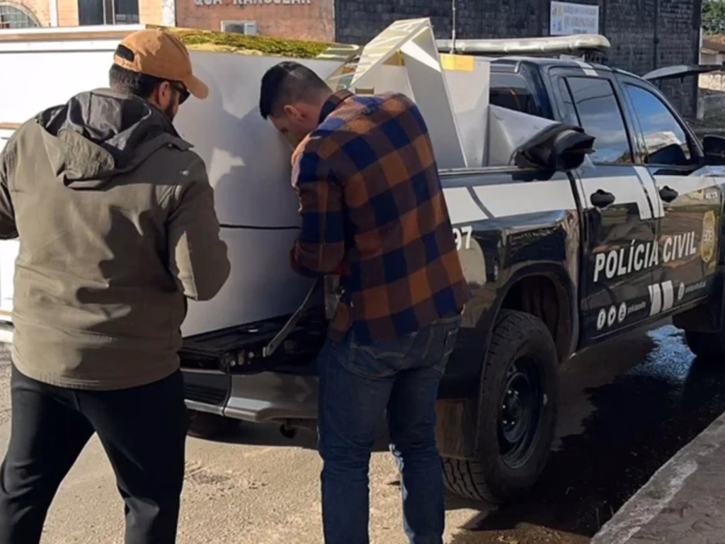 Proprietária de estética é presa por oferecer bronzeamento artificial