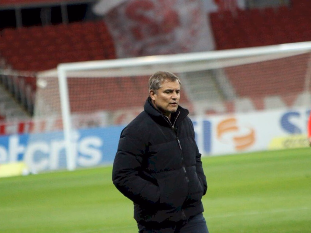 Aguirre comemora quebra de sequência sem vitórias no Beira-Rio