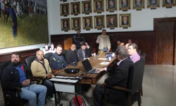 Filho é esfaqueado pelo pai durante discussão