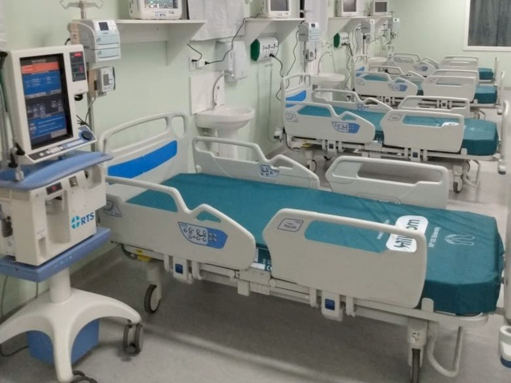 Mais de mil leitos de UTI covid serão fechados no Estado
