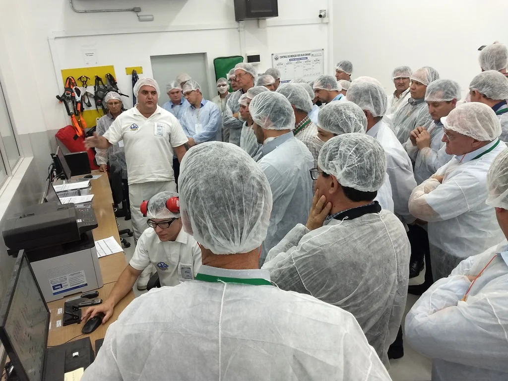 Dirigentes de cooperativas gaúchas realizam roteiro técnico no Paraná