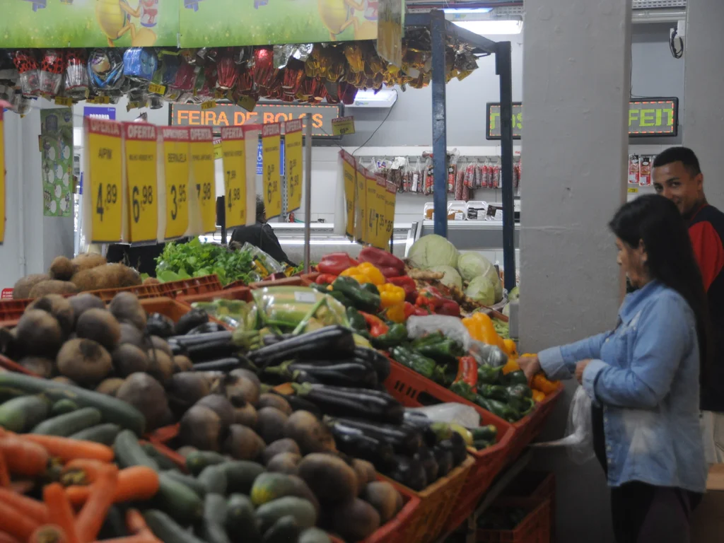 Alta nos preços preocupa consumidor uruguaianense