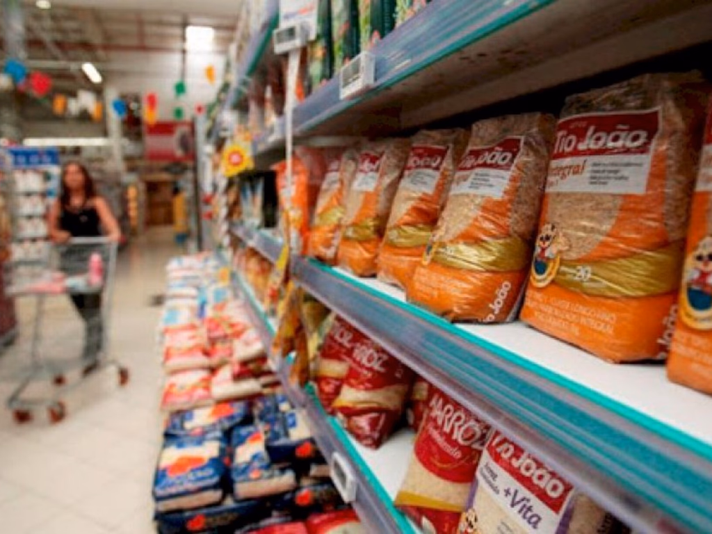 Senadores propõem punição por preços abusivos durante pandemia