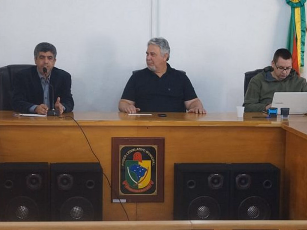 Vereadores pedem anulação da eleição da Mesa Diretora