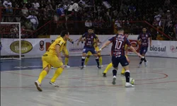 AEU vence o América e sai em vantagem no primeiro jogo das quartas de final